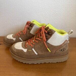 UGG Women's‎ Highland Hi Heritage Sneaker Boots Chestnut US Size-6